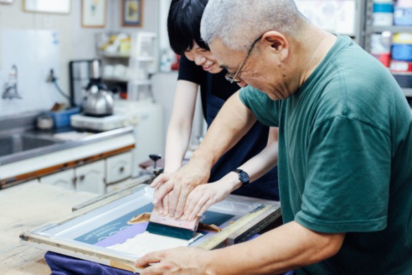 『シルクスクリーン工房 Mesh』の平川厚信さん